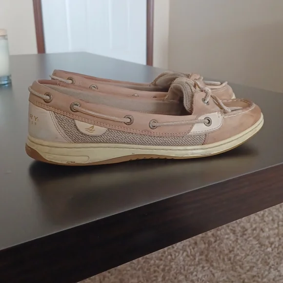 Sperry's - Picture 4 of 5